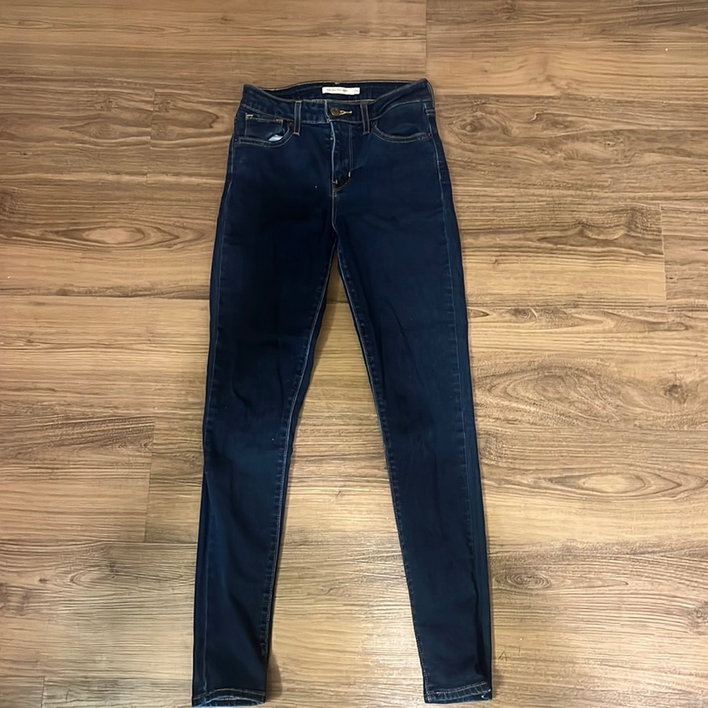 Levi 721 high rise skinny jeans (26)